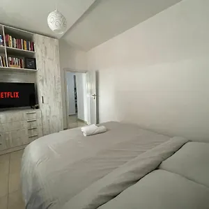 Apartamento After U.s. Embassy In, Tirana