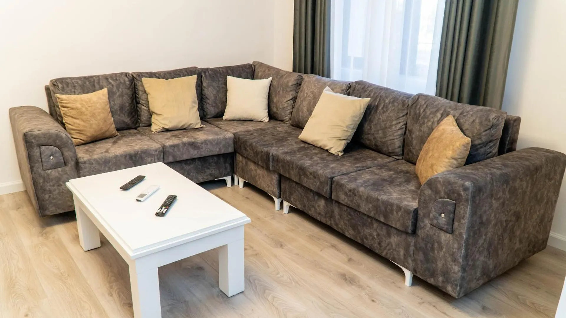 Signature Apartment 8 Tirana 0*,  Albania