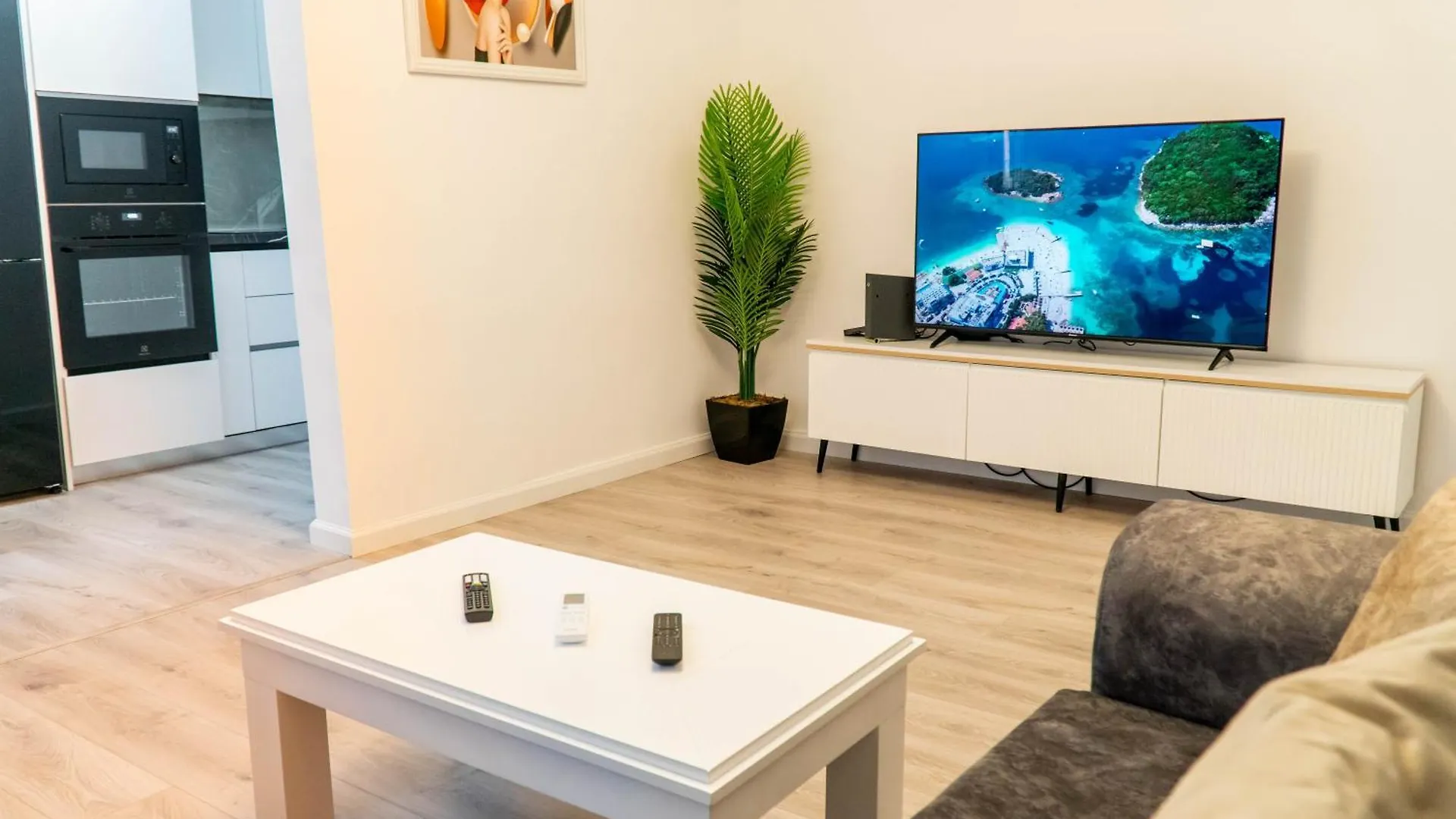 Signature Apartment 8 location