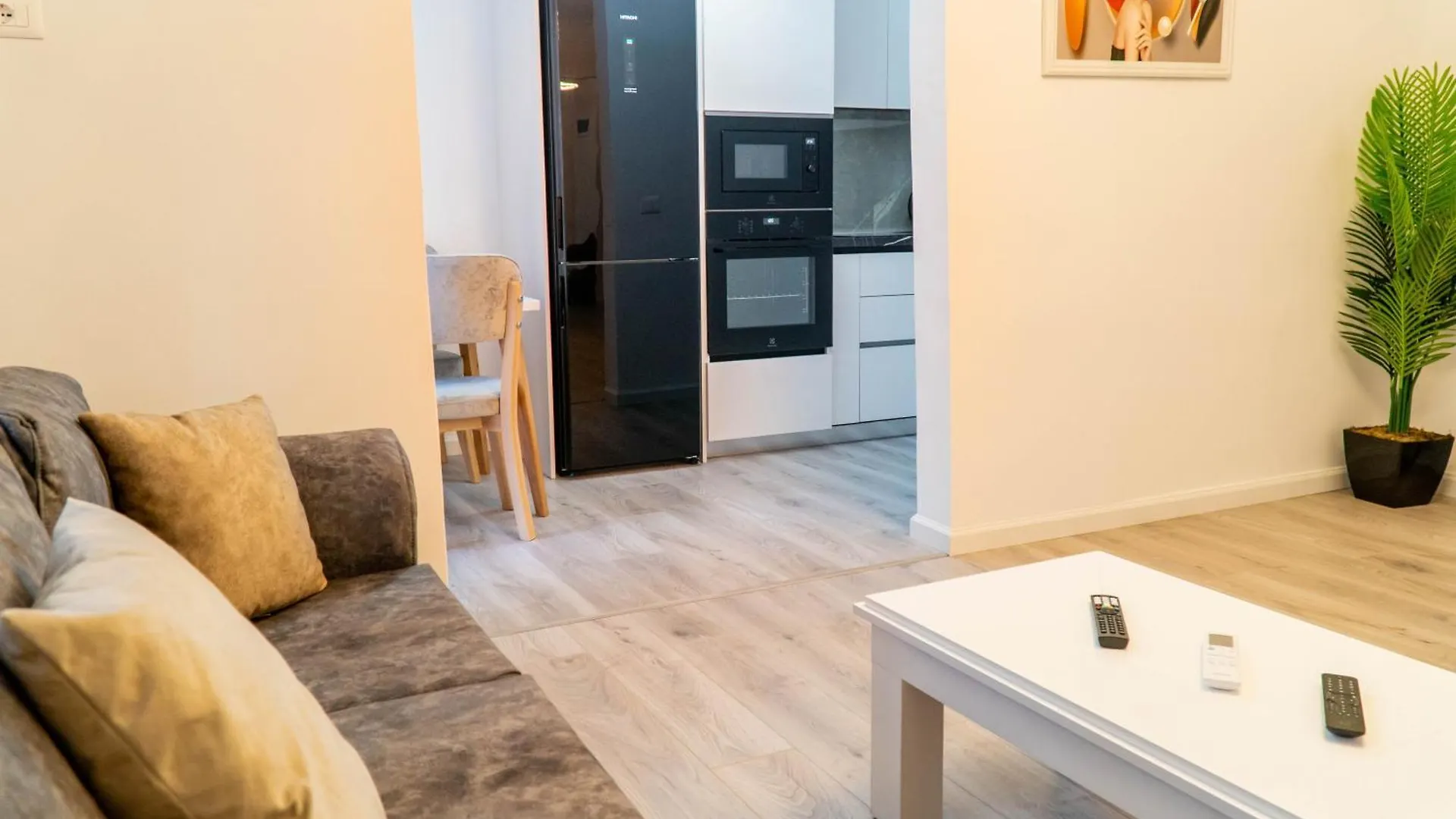 Signature Apartment 8 Tirana