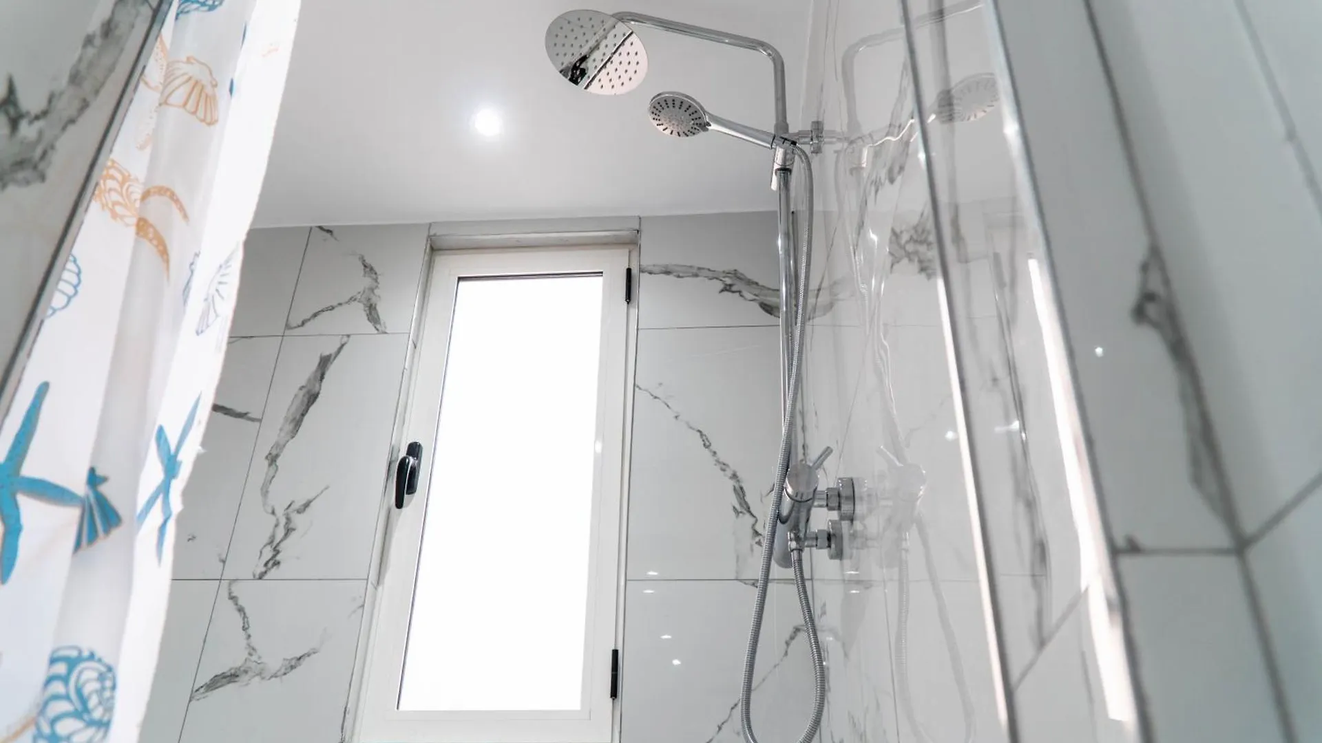 Signature Apartment 8 Tirana