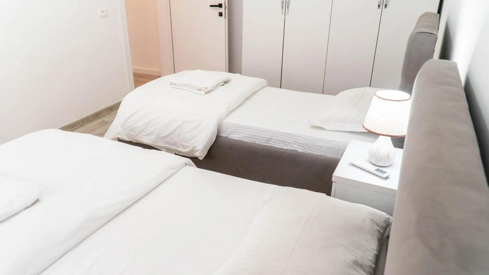 Signature Apartment 8 Tirana